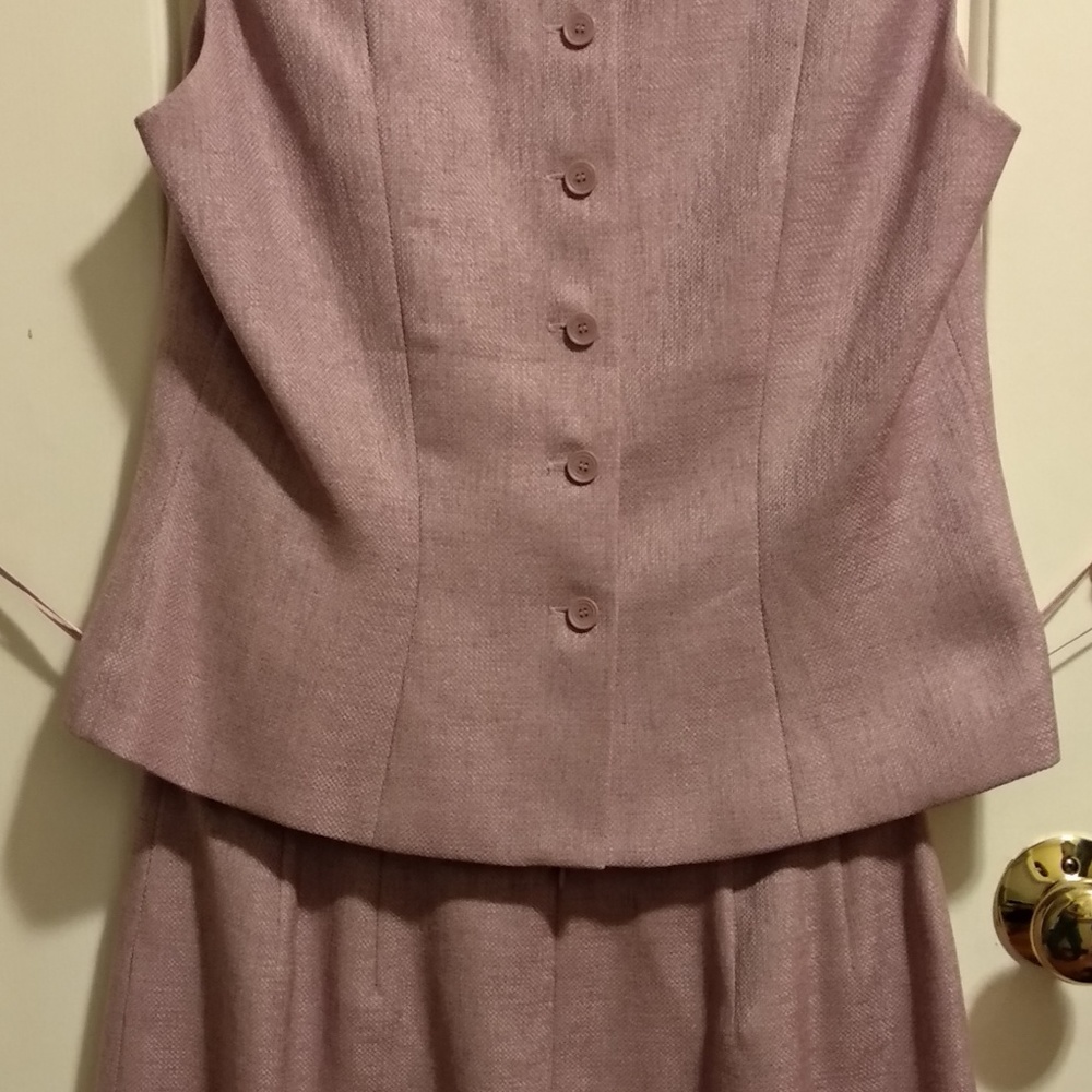 Jones New York Suit Size 10 Skirt Suit Light Pink